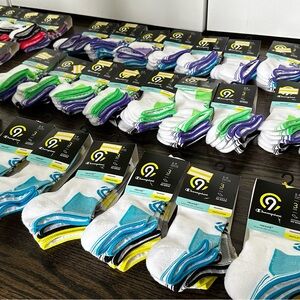 Lot of 144 pairs Champion C9 FreshIQ socks Size 5-9